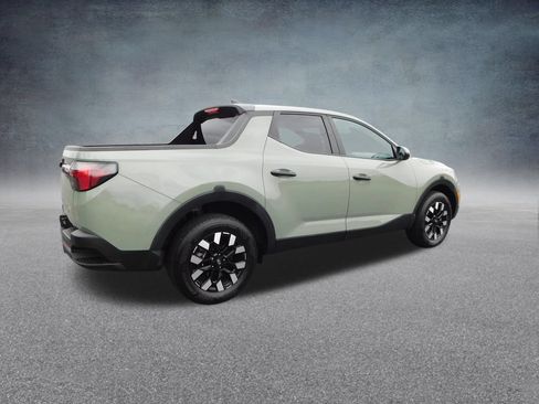 Used 2025 Hyundai Santa Cruz SE FWD image 3