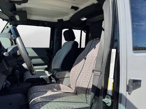 Used 2010 Jeep Wrangler Sport image 9