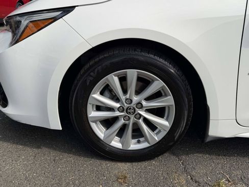 Used 2023 Toyota Corolla SE FWD image 8