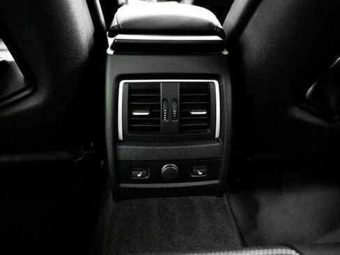 Used 2018 BMW M3 RWD image 24