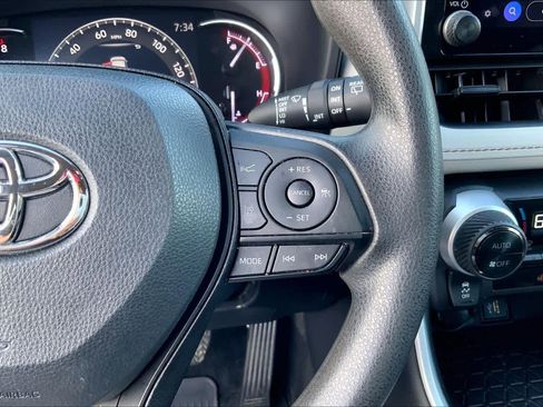 Used 2024 Toyota RAV4 XLE FWD image 24