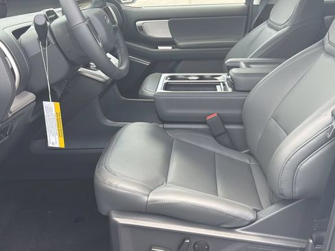 New 2026 Ford Expedition Active RWD image 14