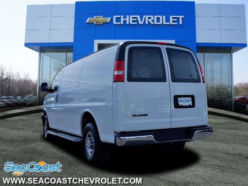 Used 2024 Chevrolet Express 2500 w/ Driver Convenience Package image 4
