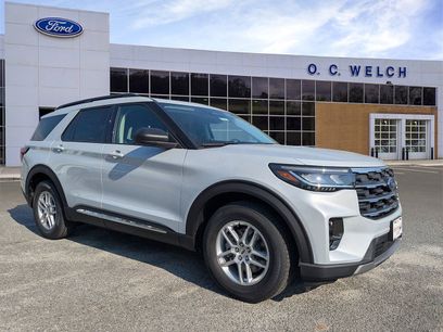 New 2025 Ford Explorer Active w/ Active Comfort Package