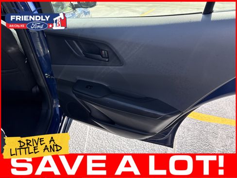 Used 2024 Toyota Prius LE FWD image 38
