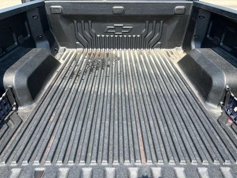 Used 2023 Chevrolet Silverado 1500 LT AWD/4WD image 26