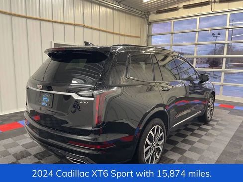 Used 2024 Cadillac XT6 Sport w/ Technology Package image 3