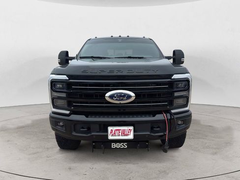 Used 2025 Ford F250 Platinum w/ Tremor Off-Road Package AWD/4WD image 2
