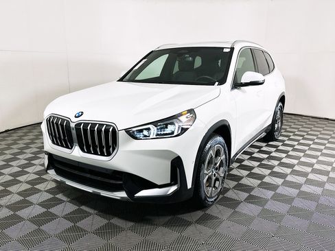 Used 2026 BMW X1 xDrive28i image 7