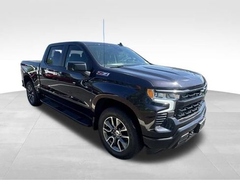 Used 2022 Chevrolet Silverado 1500 RST AWD/4WD image 9