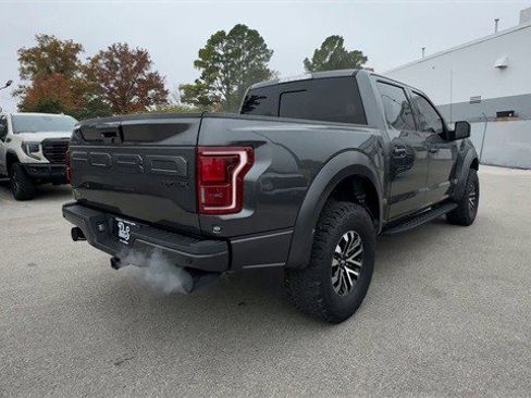 Used 2019 Ford F150 Raptor w/ Equipment Group 802A Luxury image 10