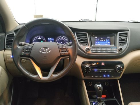 Used 2016 Hyundai Tucson Sport image 22