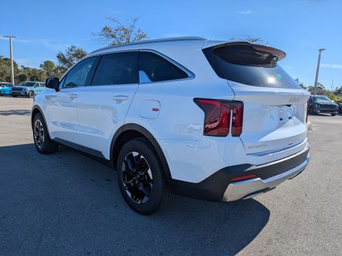 New 2026 Kia Sorento S w/ S Panoramic Sunroof Package FWD image 7