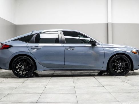 Used 2022 Honda Civic Sport image 6