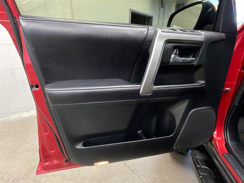 Used 2018 Toyota 4Runner SR5 Premium AWD/4WD image 9