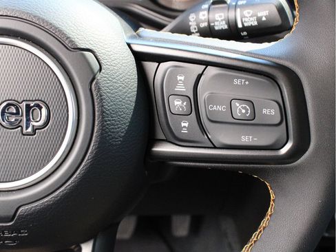 Certified 2024 Jeep Wrangler Unlimited Sport AWD/4WD image 17
