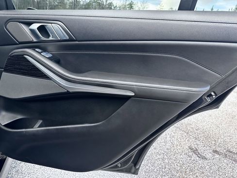 Used 2021 BMW X7 xDrive40i w/ M Sport Package image 37