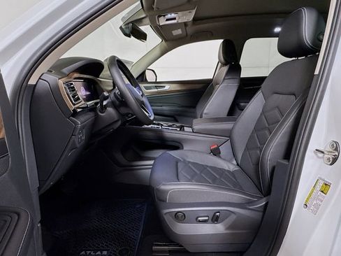 New 2026 Volkswagen Atlas SE image 11