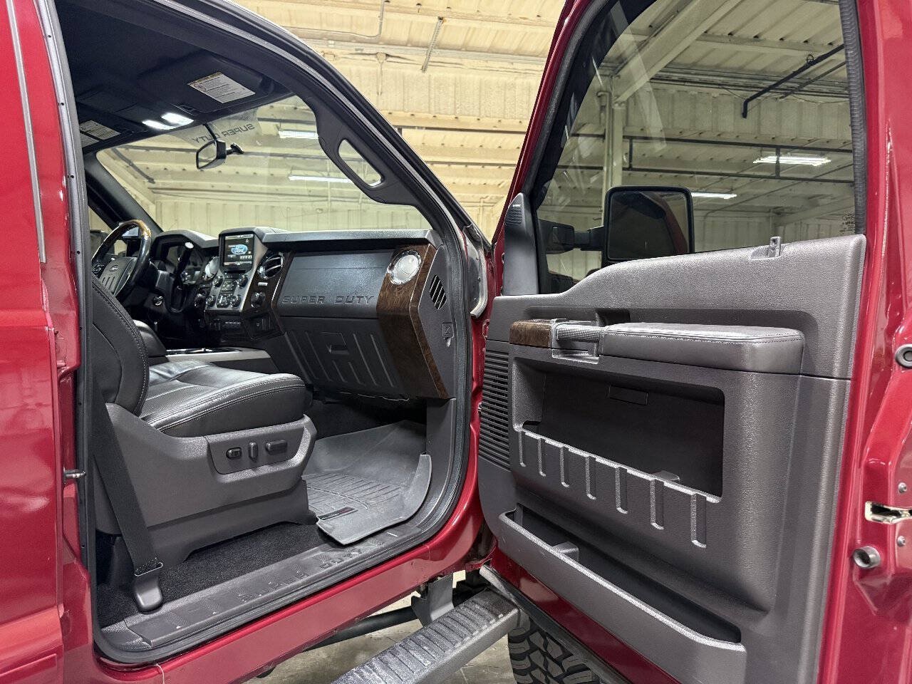 Used 2015 Ford F350 Platinum AWD/4WD image 60