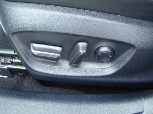 Used 2024 Toyota Camry SE image 15