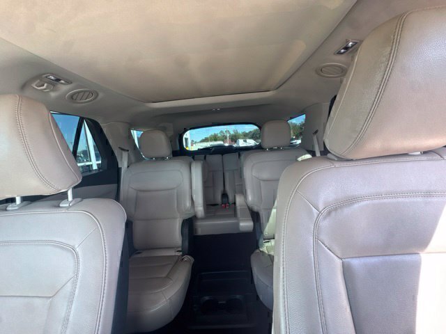 Used 2020 Ford Explorer XLT w/ Equipment Group 202A RWD image 18