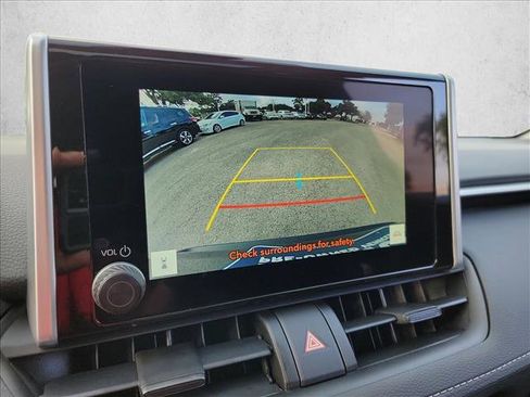 Used 2025 Toyota RAV4 XLE w/ Convenience Package FWD image 25