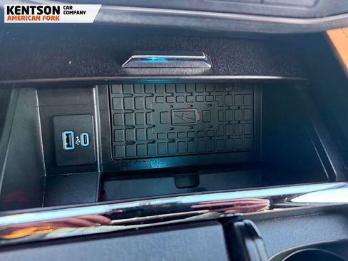 Used 2024 Ford Expedition Platinum image 27