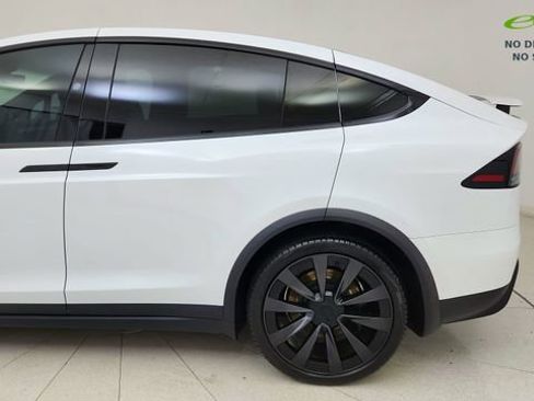Used 2024 Tesla Model X AWD/4WD image 10