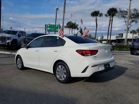 Used 2023 Kia Rio S image 7