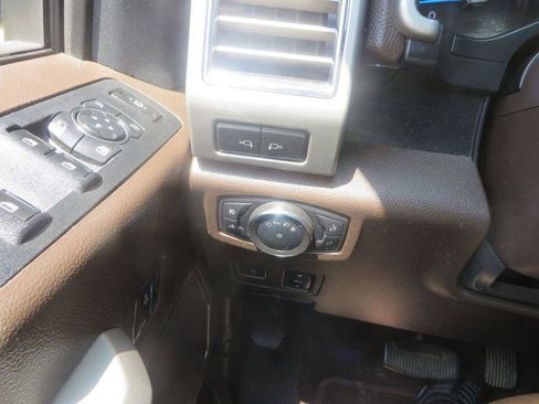 Used 2017 Ford F250 King Ranch w/ Chrome Package AWD/4WD image 29