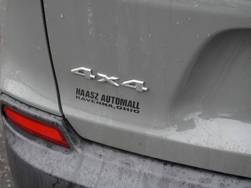 Used 2021 Jeep Cherokee Latitude Lux w/ Sun & Sound Group image 7