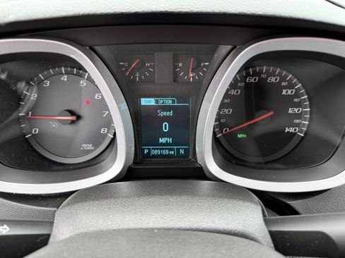 Used 2017 Chevrolet Equinox LT w/ Convenience Package FWD image 5
