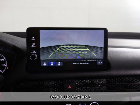 Certified 2026 Honda HR-V LX image 4