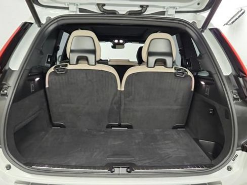 Certified 2026 Volvo XC90 B6 Plus w/ Protection Package Premier AWD/4WD image 42