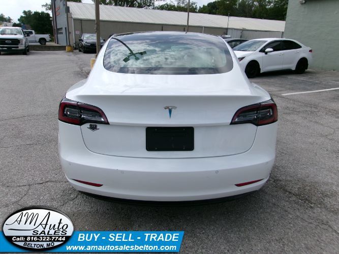 Used 2020 Tesla Model 3 Standard Range Plus RWD image 4