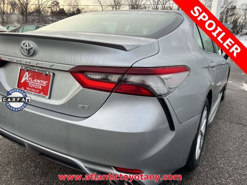 Used 2023 Toyota Camry SE image 10