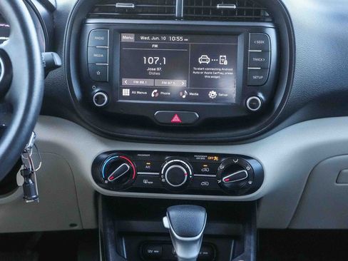 Used 2023 Kia Soul LX FWD image 13
