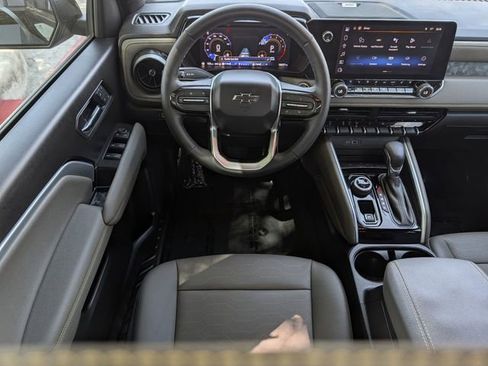 Used 2025 Chevrolet Colorado ZR2 w/ Technology Package image 12