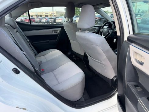 Used 2015 Toyota Corolla LE FWD image 8