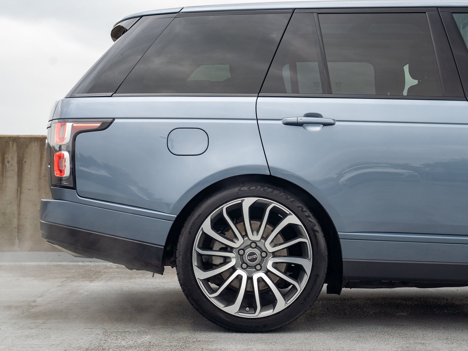 Used 2020 Land Rover Range Rover AWD/4WD image 15