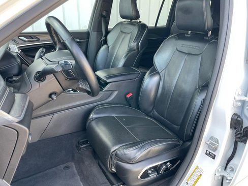 Used 2022 Jeep Grand Cherokee L Overland w/ Luxury Tech Group IV image 26