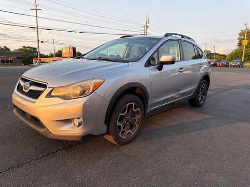Used 2014 Subaru Crosstrek 2.0i Limited AWD/4WD image 1