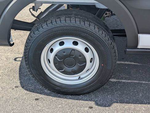 New 2026 Ford Transit 250 148 Medium Roof w/ Load Area Protection Package image 18