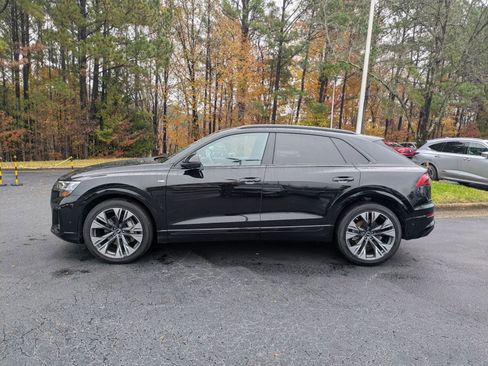 Used 2025 Audi Q8 Prestige w/ Prestige Package image 8