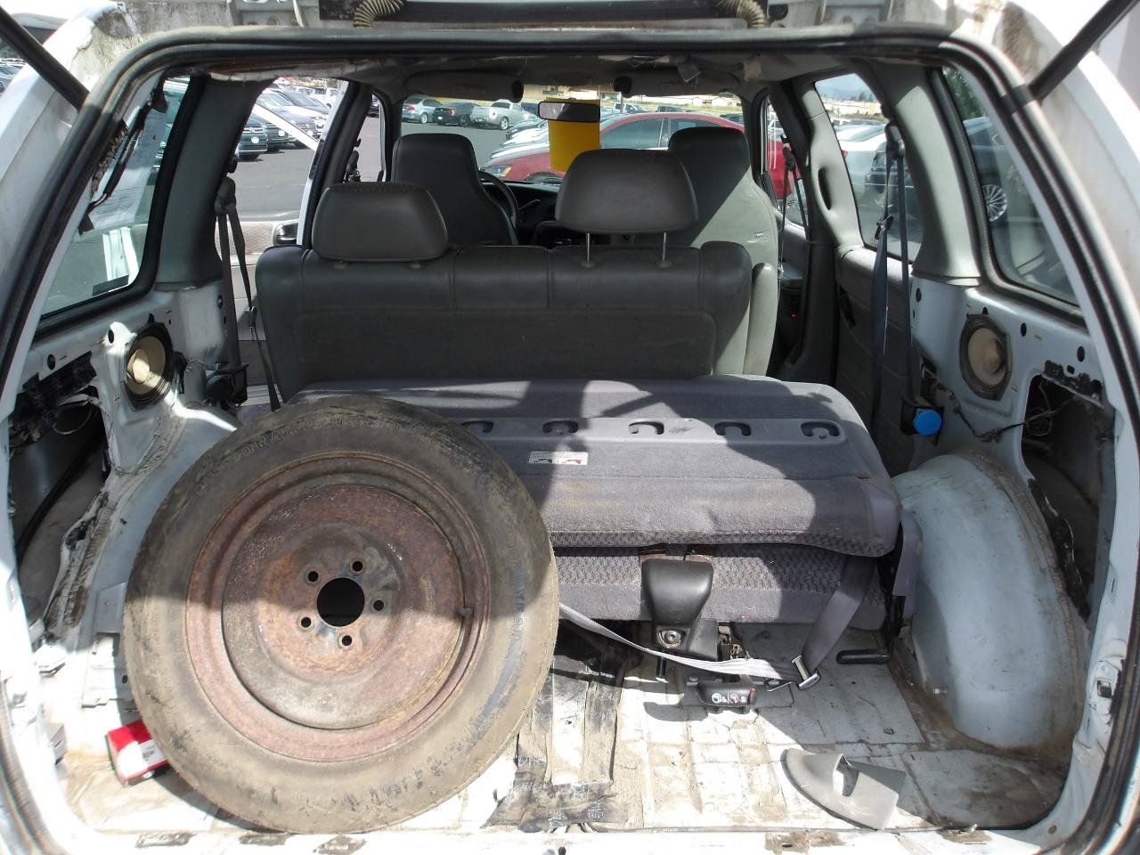 Used 1999 Plymouth Voyager FWD image 10