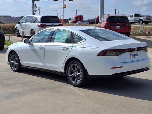New 2026 Honda Accord EX-L image 5