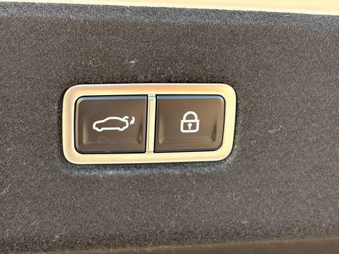 Used 2025 Hyundai Ioniq 6 Limited RWD image 13