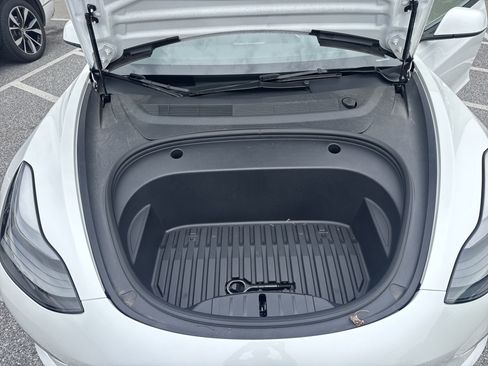 Used 2023 Tesla Model 3 Standard Range RWD image 32