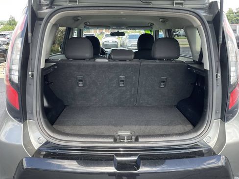 Used 2016 Kia Soul + FWD image 33
