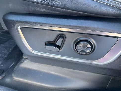 Used 2019 RAM 1500 Limited image 18